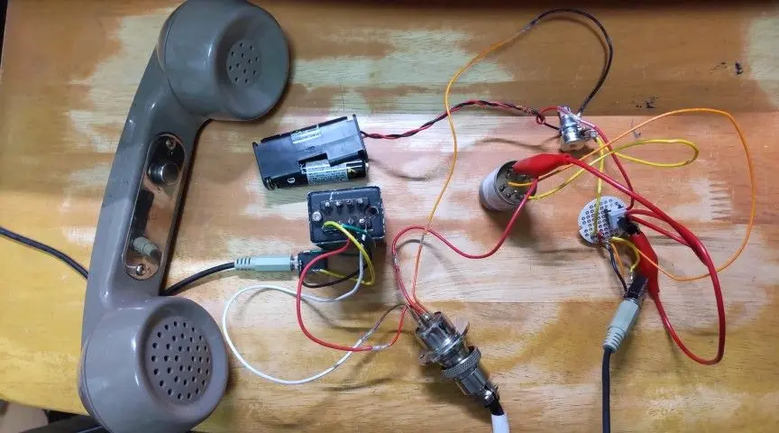 電話用ハンドセットを使った音声入力装置